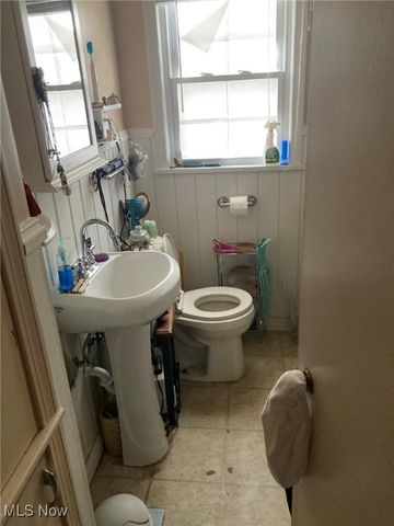 2354 21st Street SW, Akron, OH 44314