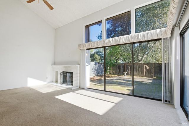 2700 Pike Dr, Napa, CA 94558