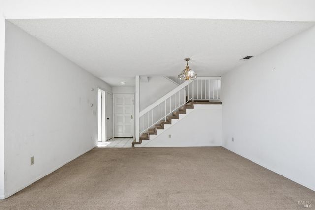 2700 Pike Dr, Napa, CA 94558