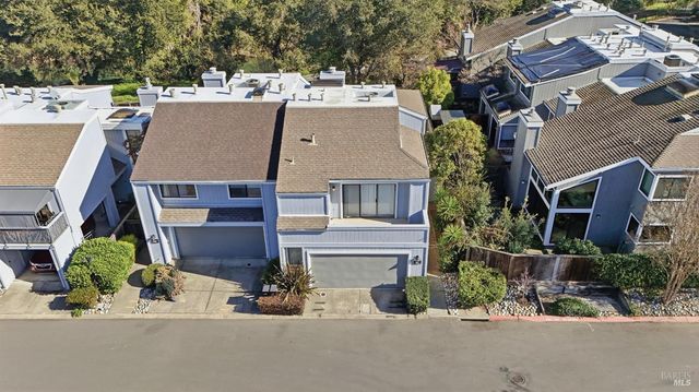 2700 Pike Dr, Napa, CA 94558