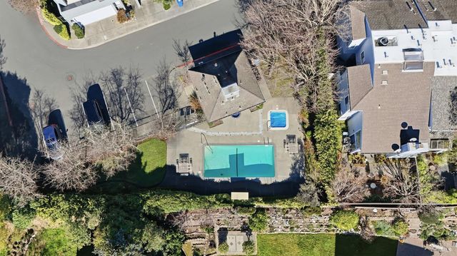 2700 Pike Dr, Napa, CA 94558