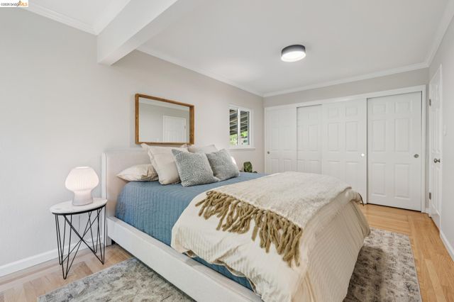 1036 Spring Ct, Hayward, CA 94542