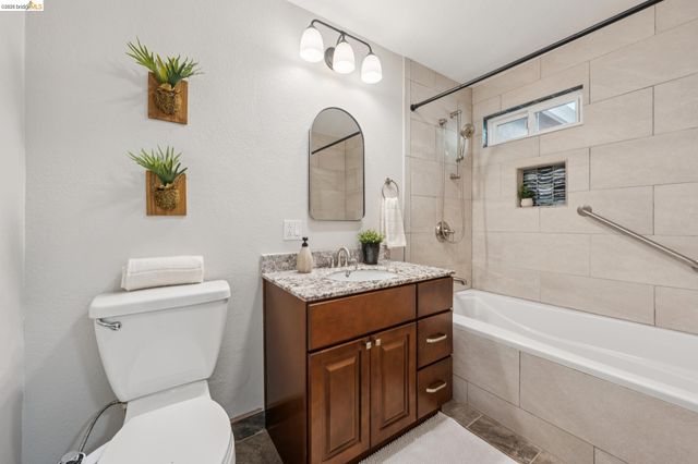 1036 Spring Ct, Hayward, CA 94542