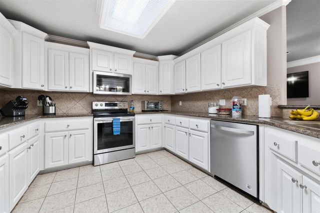 115 Sancerre Drive, Maumelle, AR 72113