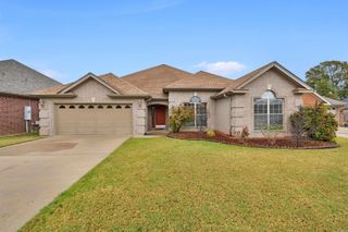 115 Sancerre Drive, Maumelle, AR 72113