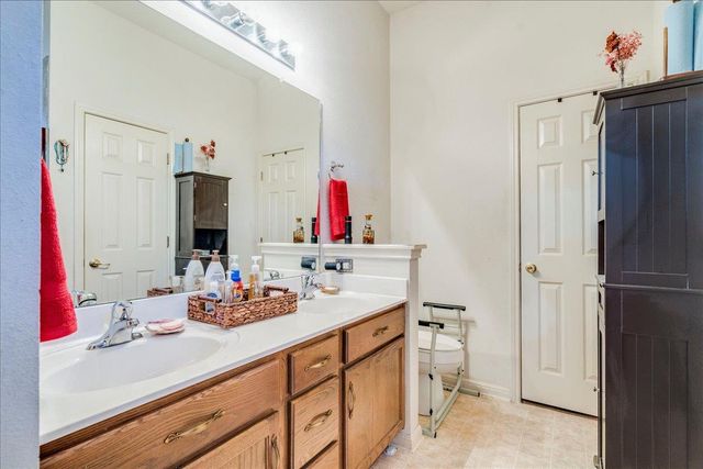 292 Langely, Kyle, TX 78640