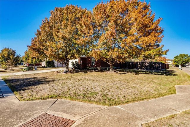 292 Langely, Kyle, TX 78640