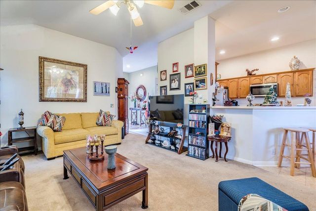 292 Langely, Kyle, TX 78640