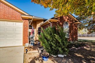 292 Langely, Kyle, TX 78640