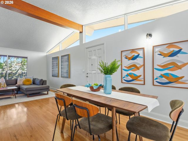2637 Ne 138TH Pl, Portland, OR 97230