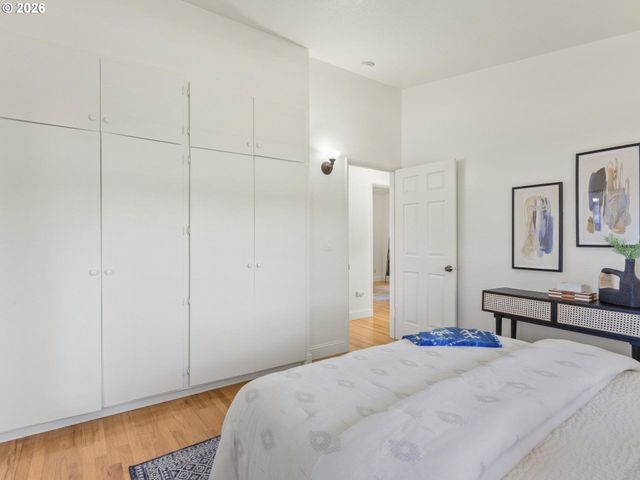2637 Ne 138TH Pl, Portland, OR 97230