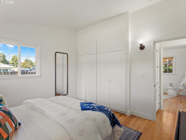 2637 Ne 138TH Pl, Portland, OR 97230