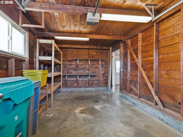 2637 Ne 138TH Pl, Portland, OR 97230
