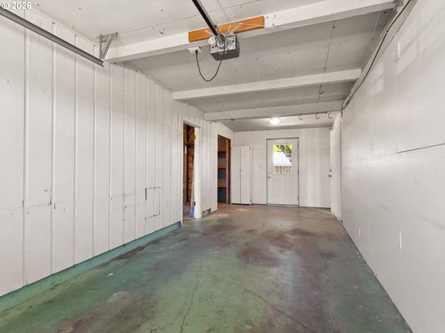 2637 Ne 138TH Pl, Portland, OR 97230