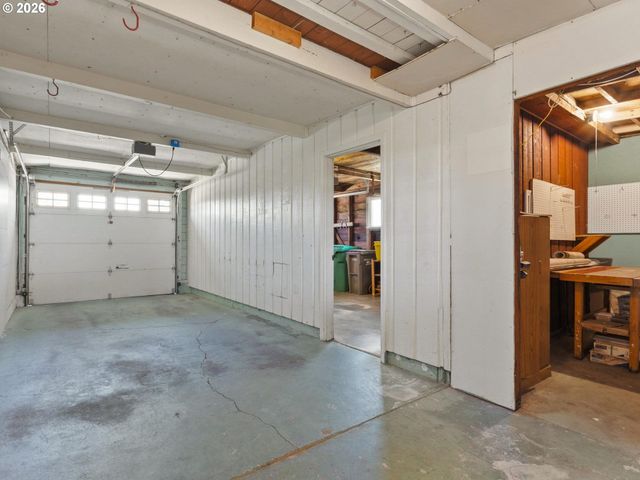 2637 Ne 138TH Pl, Portland, OR 97230