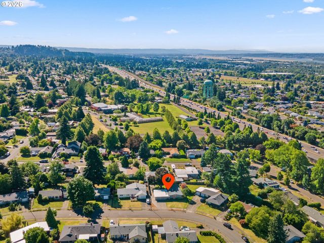 2637 Ne 138TH Pl, Portland, OR 97230