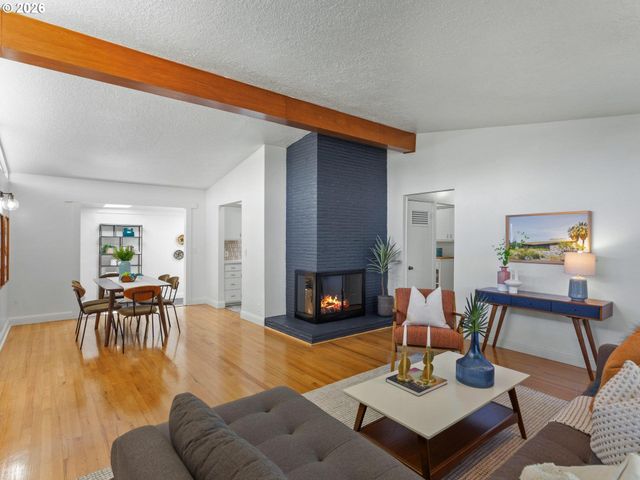 2637 Ne 138TH Pl, Portland, OR 97230
