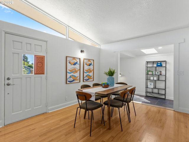 2637 Ne 138TH Pl, Portland, OR 97230