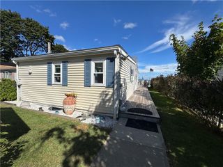 26 Lane 2, Warwick, RI 02888