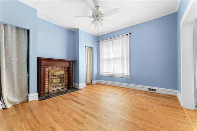 184 W Hutchinson Ave, Edgewood, PA 15218