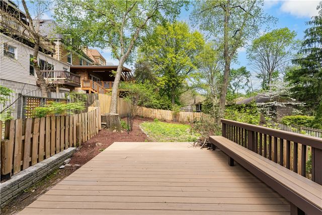 184 W Hutchinson Ave, Edgewood, PA 15218