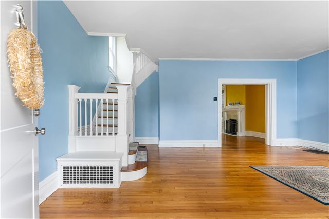 184 W Hutchinson Ave, Edgewood, PA 15218
