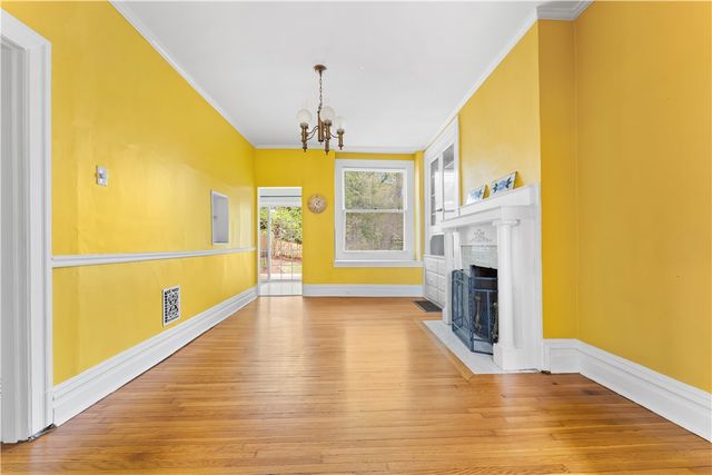 184 W Hutchinson Ave, Edgewood, PA 15218