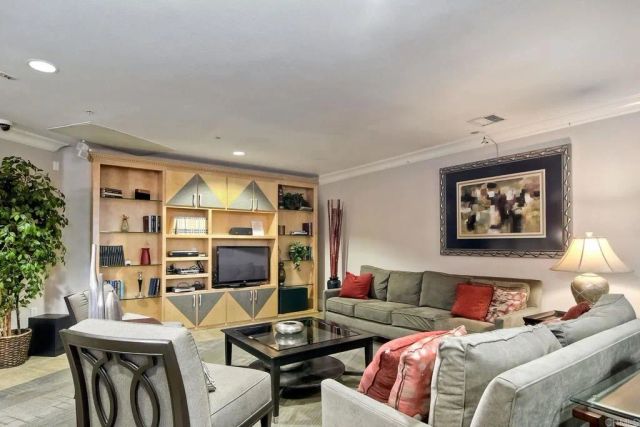 1465 C Street 3307, San Diego, CA 92101