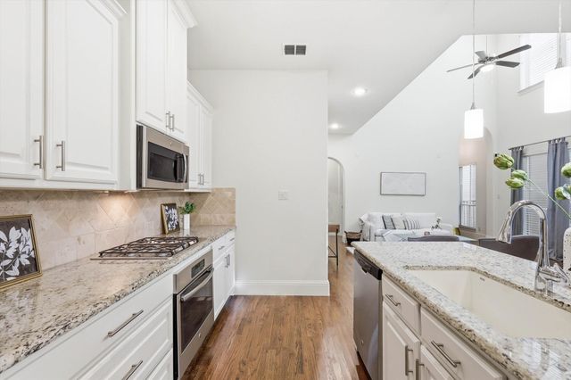 516 Sandy Lane, Flower Mound, TX 75022