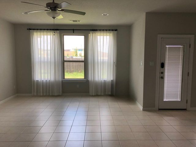 18216 Agrarian TRL, Pflugerville, TX 78660