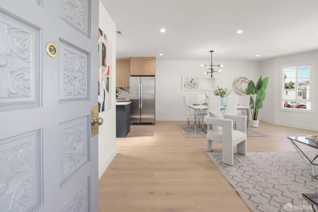 1283 Gilman Avenue, San Francisco, CA 94124