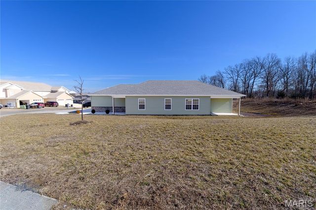 105 Daniels Court, St Robert, MO 65584