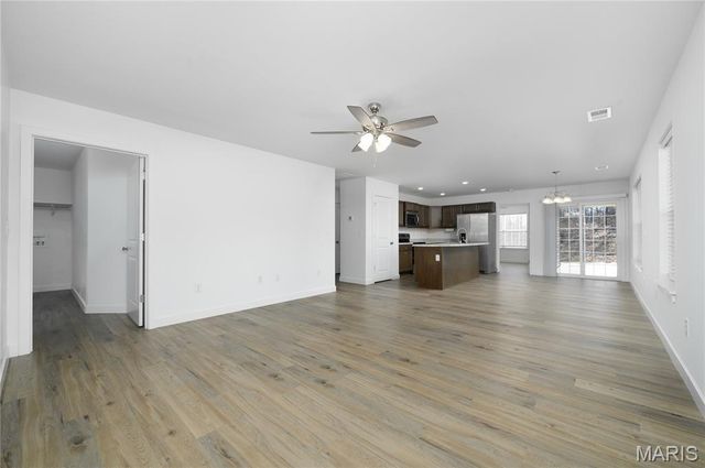 105 Daniels Court, St Robert, MO 65584