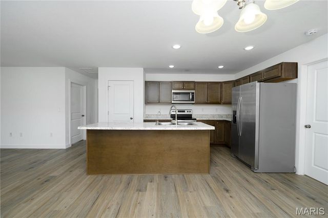 105 Daniels Court, St Robert, MO 65584