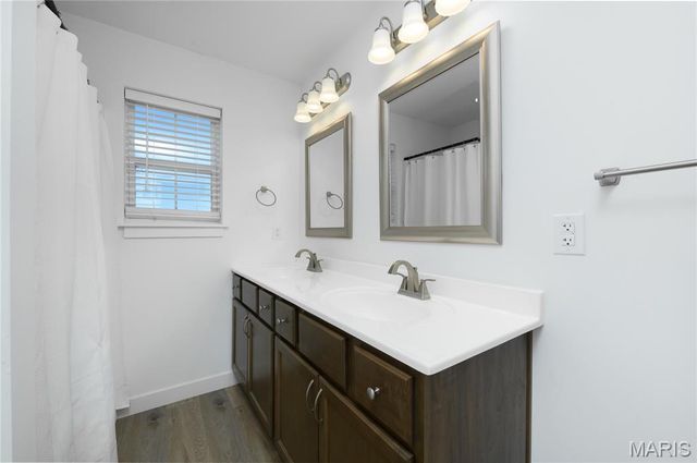 105 Daniels Court, St Robert, MO 65584