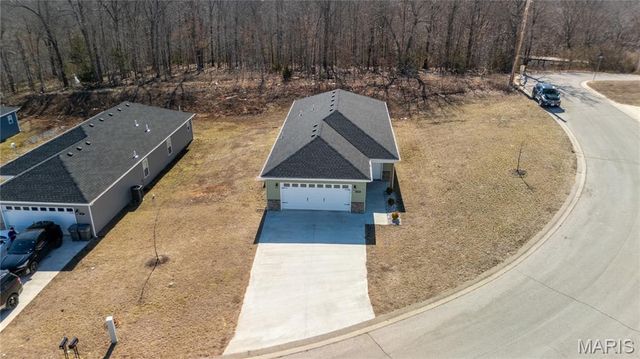 105 Daniels Court, St Robert, MO 65584