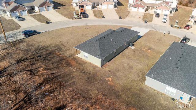 105 Daniels Court, St Robert, MO 65584