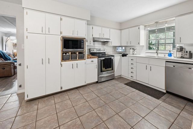 917 SW 2ND AVENUE, Trenton, FL 32693