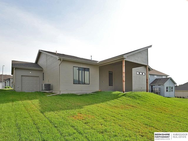 19969 Monroe Street, Omaha, NE 68135