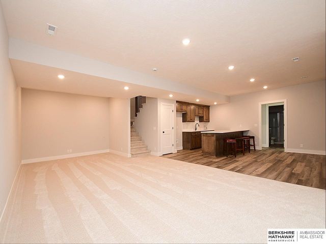 19969 Monroe Street, Omaha, NE 68135