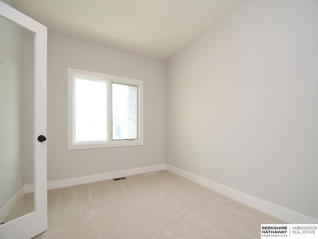 19969 Monroe Street, Omaha, NE 68135