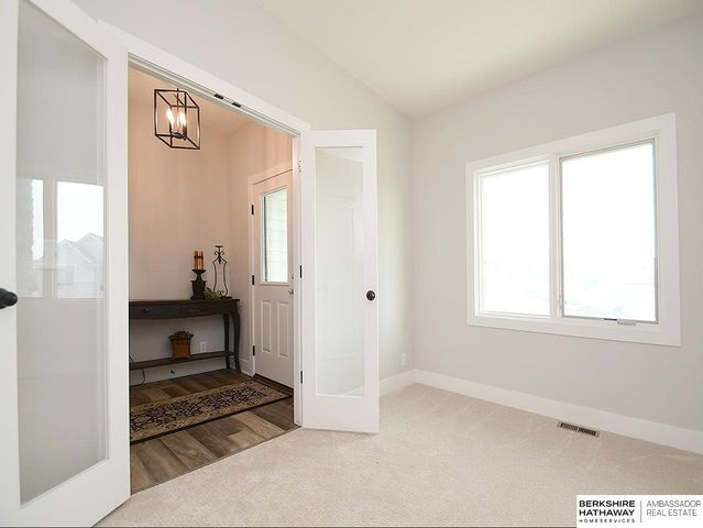 19969 Monroe Street, Omaha, NE 68135