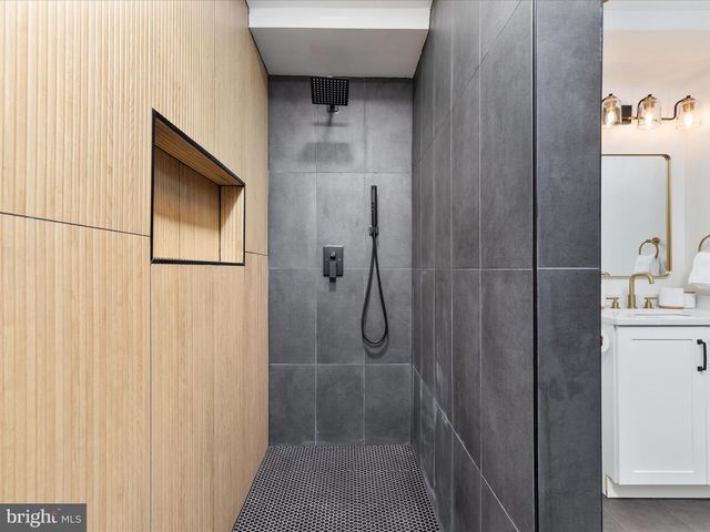 139 LAURA CT, Basye, VA 22810