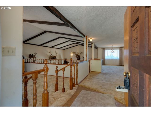 18108 Ne BALD PEAK Ln, Newberg, OR 97132