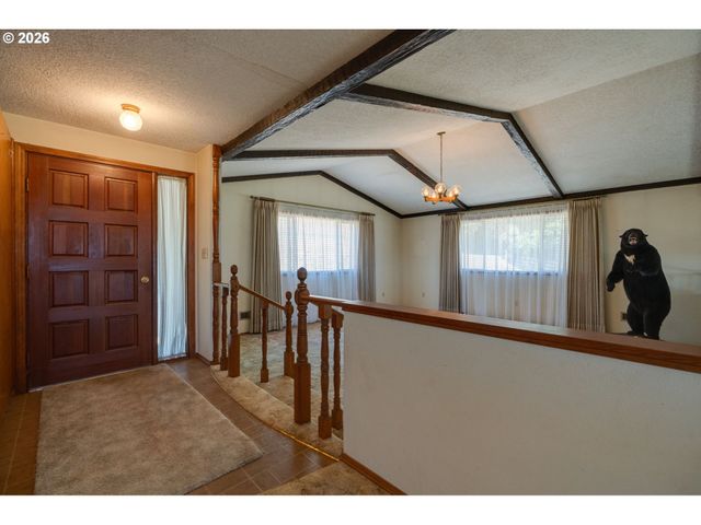 18108 Ne BALD PEAK Ln, Newberg, OR 97132