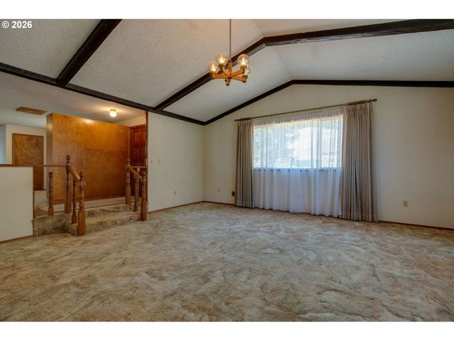18108 Ne BALD PEAK Ln, Newberg, OR 97132