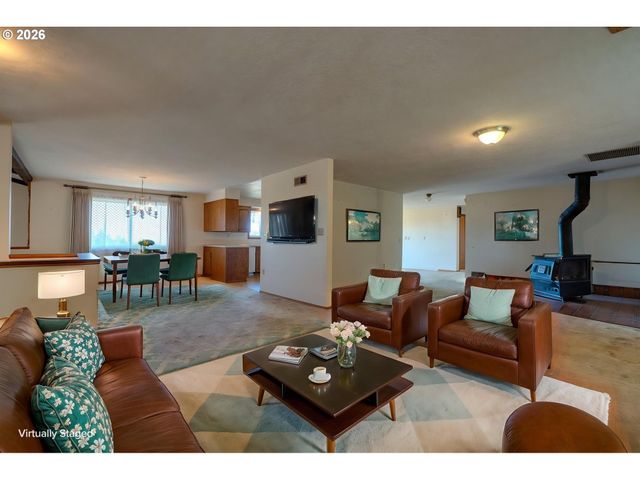 18108 Ne BALD PEAK Ln, Newberg, OR 97132
