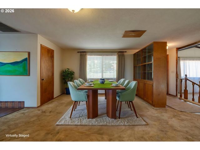 18108 Ne BALD PEAK Ln, Newberg, OR 97132