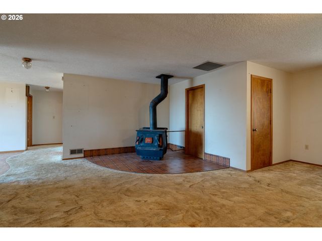 18108 Ne BALD PEAK Ln, Newberg, OR 97132