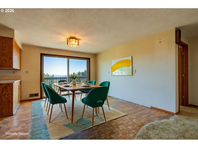 18108 Ne BALD PEAK Ln, Newberg, OR 97132